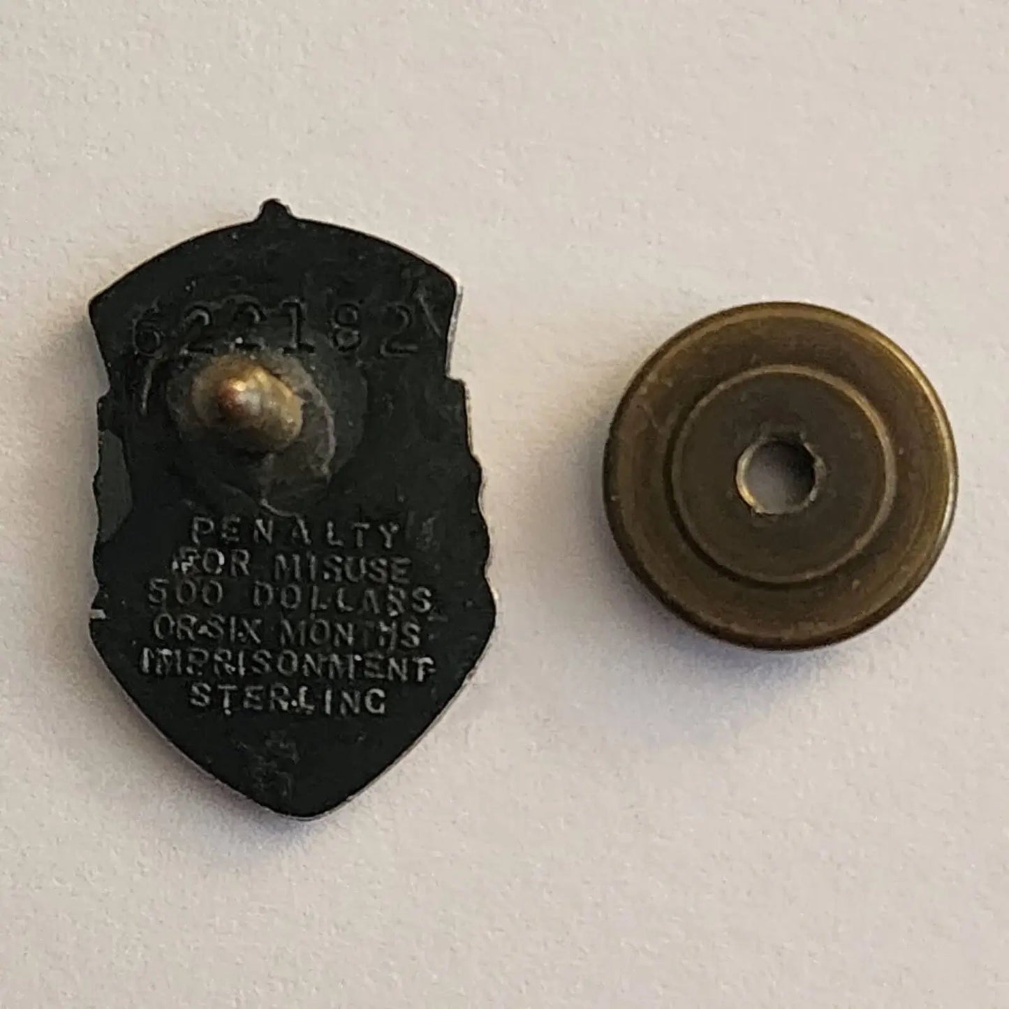 A badge with the words "Canada" on it.