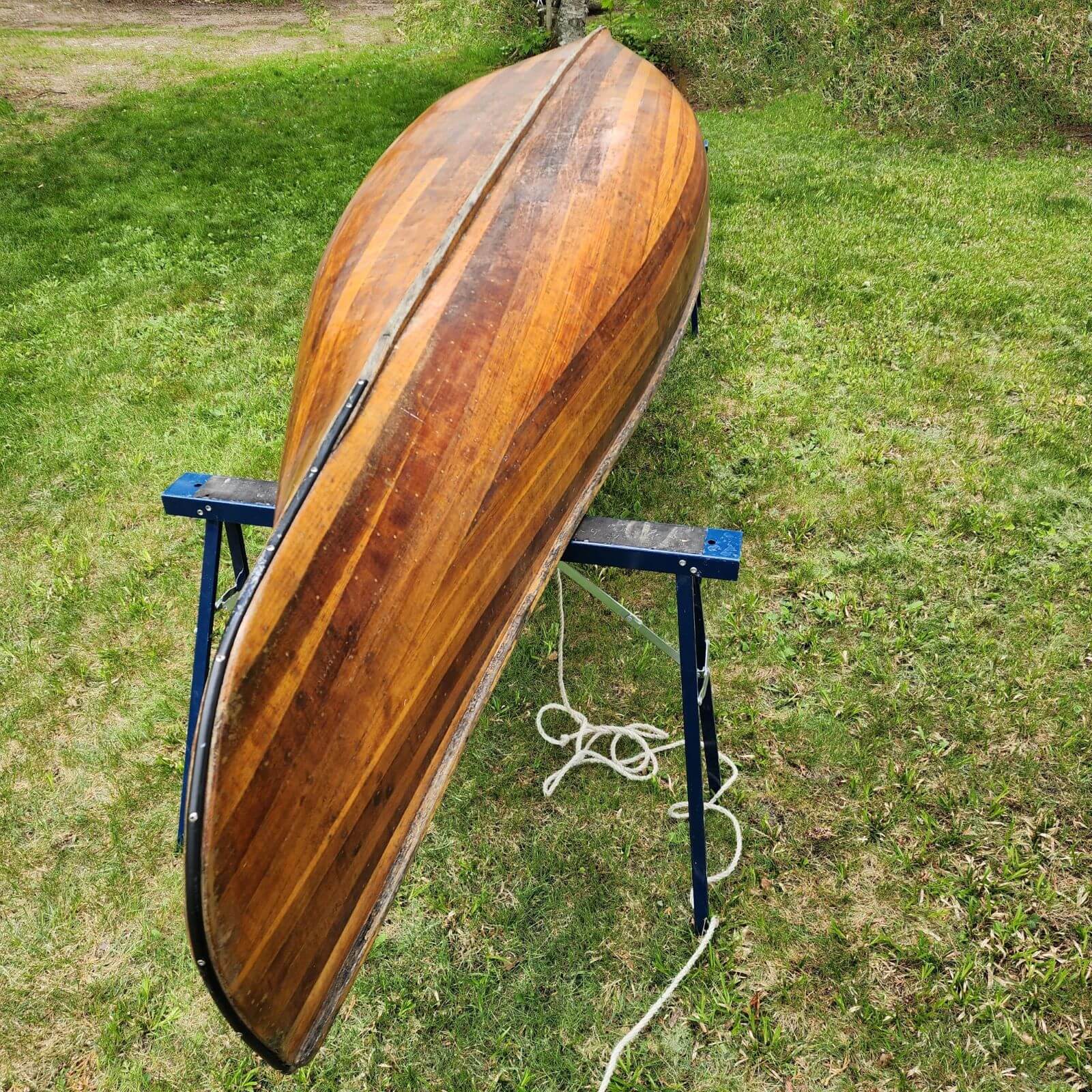 Giesler & Sons Cedar Strip Canoe Mfg - Powassan ON - Mulberry Lane Inspirations Artisan canoe Canoe