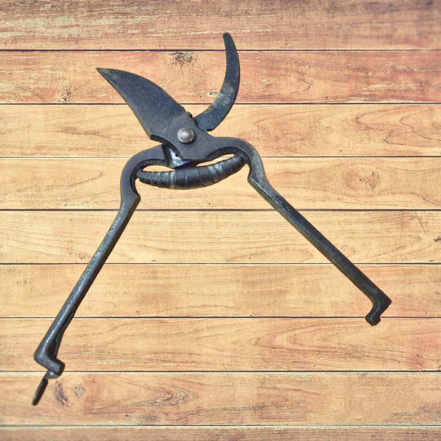 Steel Vintage Iron Hand Pruners / Shears / Snips Cutting Tool - Mulberry Lane Inspirations Blades Pruning Scissors