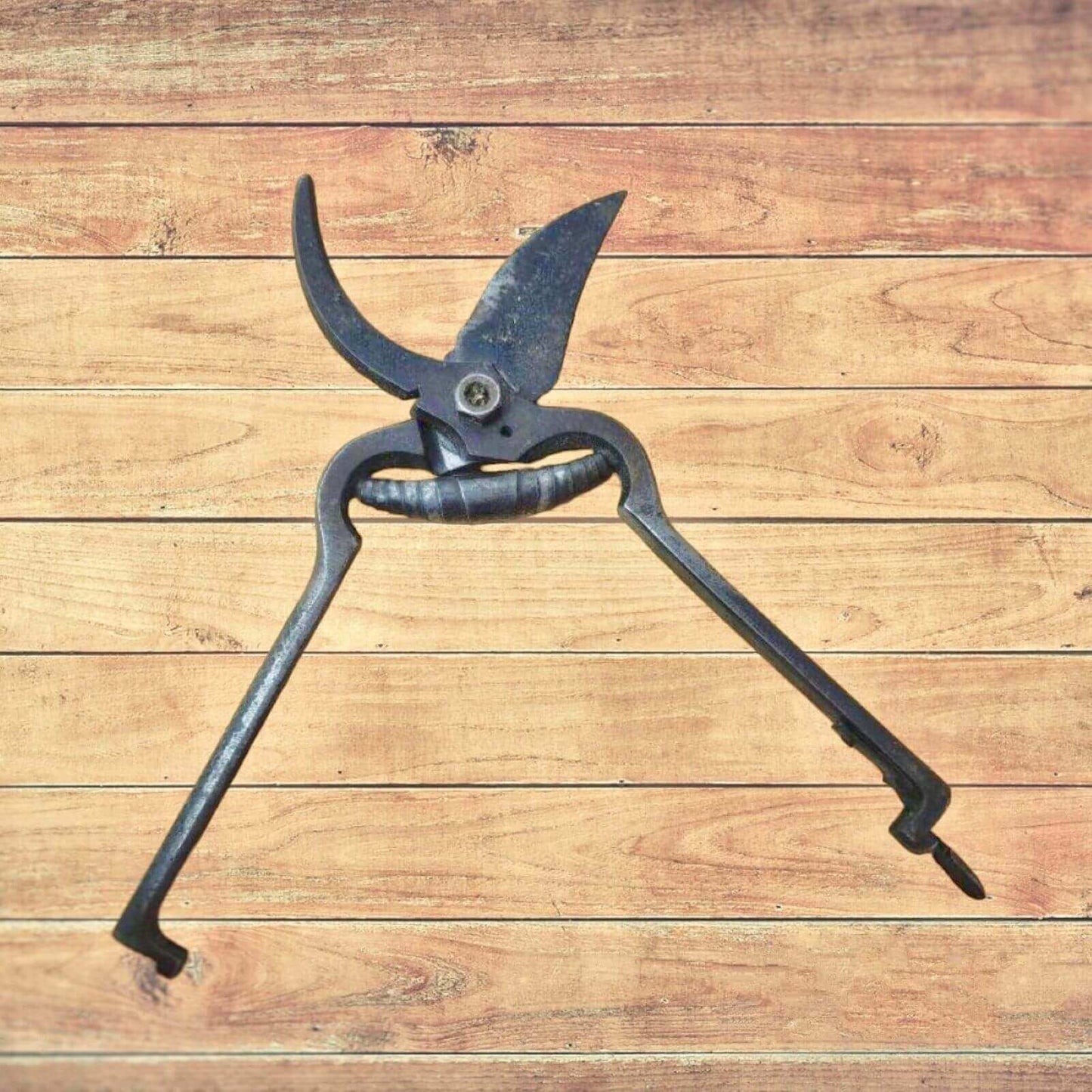 Steel Vintage Iron Hand Pruners / Shears / Snips Cutting Tool - Mulberry Lane Inspirations Blades Pruning Scissors