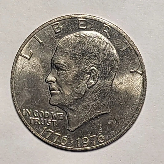 US Bicentennial Coin 1776 - 1976 Eisenhower Liberty Bell Moon Dollar - No Mint Mark - American history US Currency