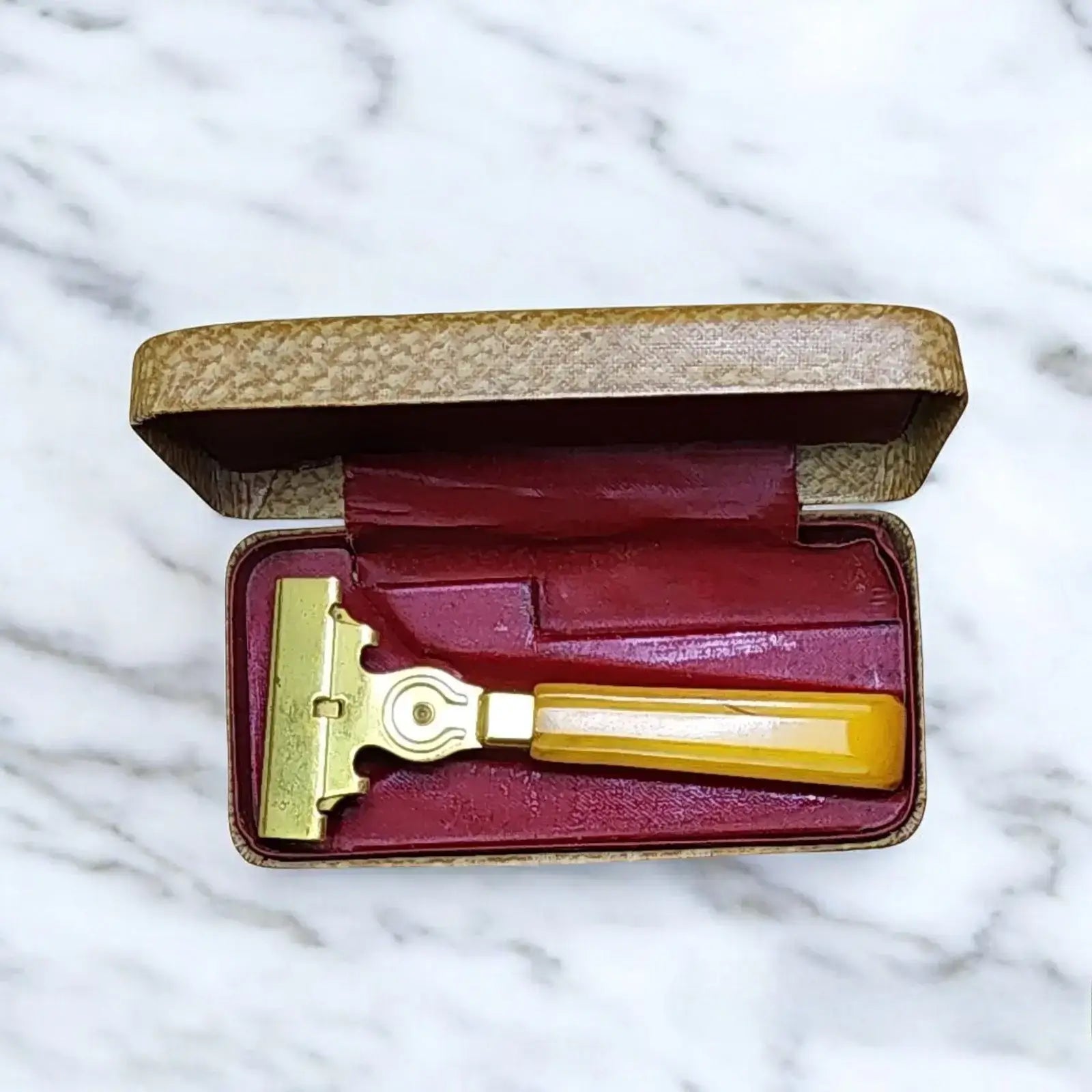 Vintage 1937 SCHICK Injector Single Edge Safety Razor with Case - Mulberry Lane 1930s Shaving Gear Shaving Tool