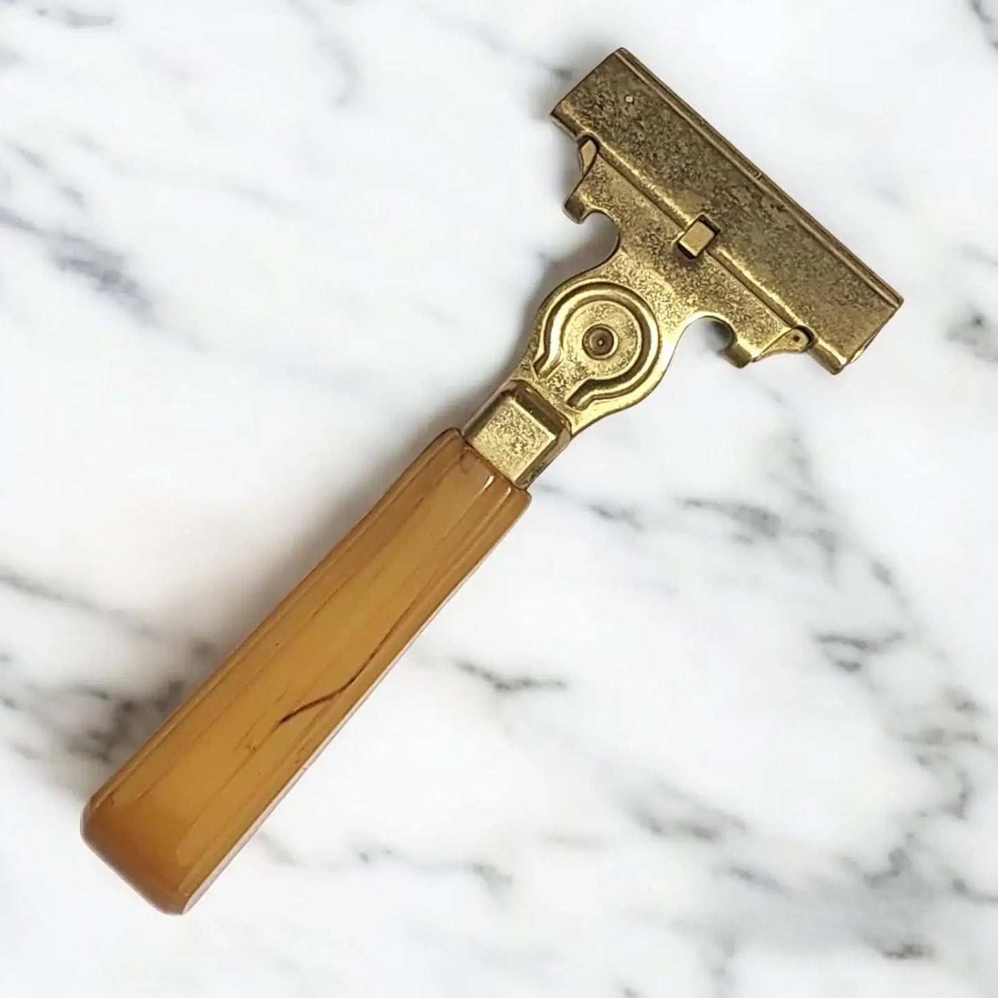 Vintage 1937 SCHICK Injector Single Edge Safety Razor with Case - Mulberry Lane 1930s Shaving Gear Shaving Tool