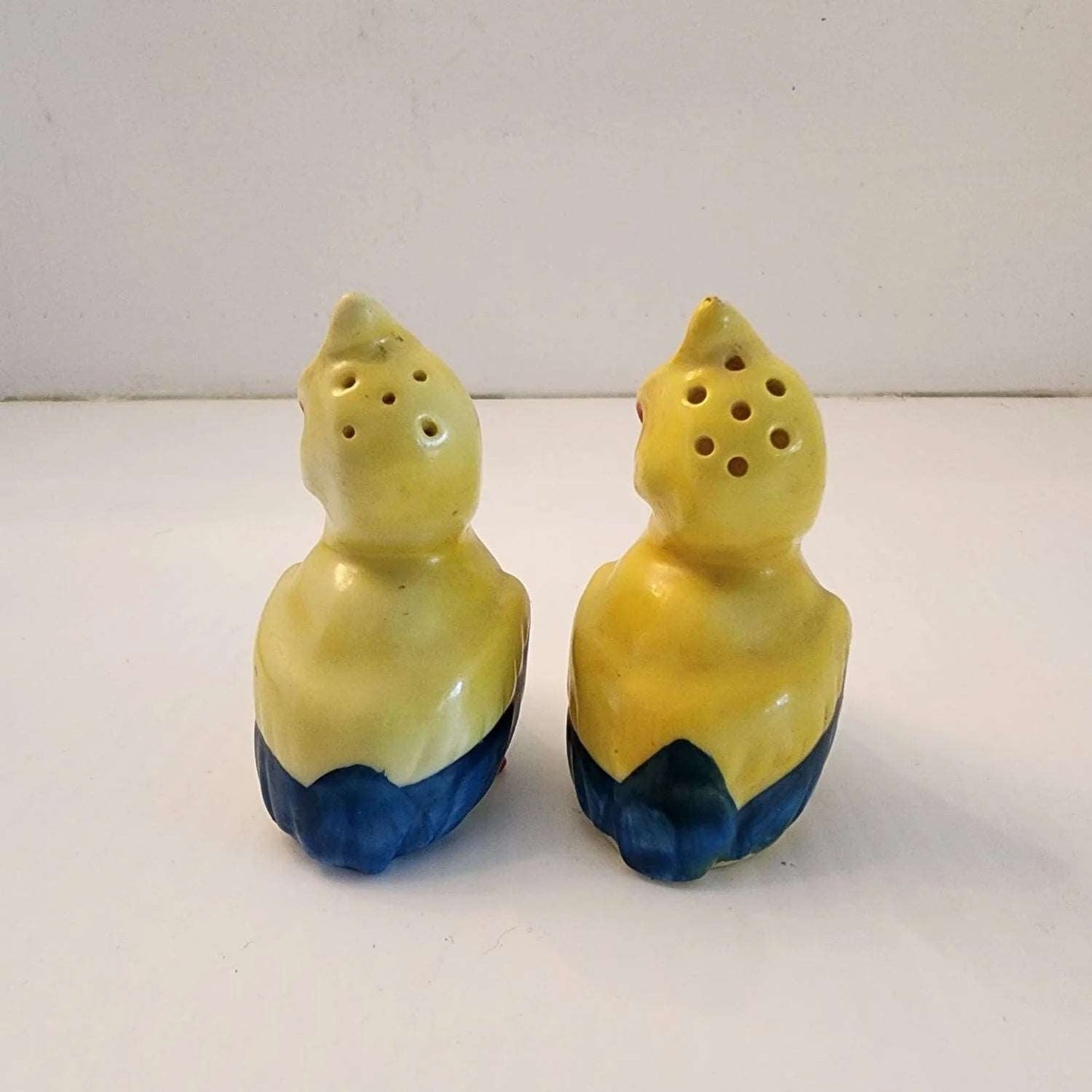 Yellow Pelican Vintage Salt & Pepper Shaker Set - Mulberry Lane Inspirations Collecting Salt & Pepper Shakers