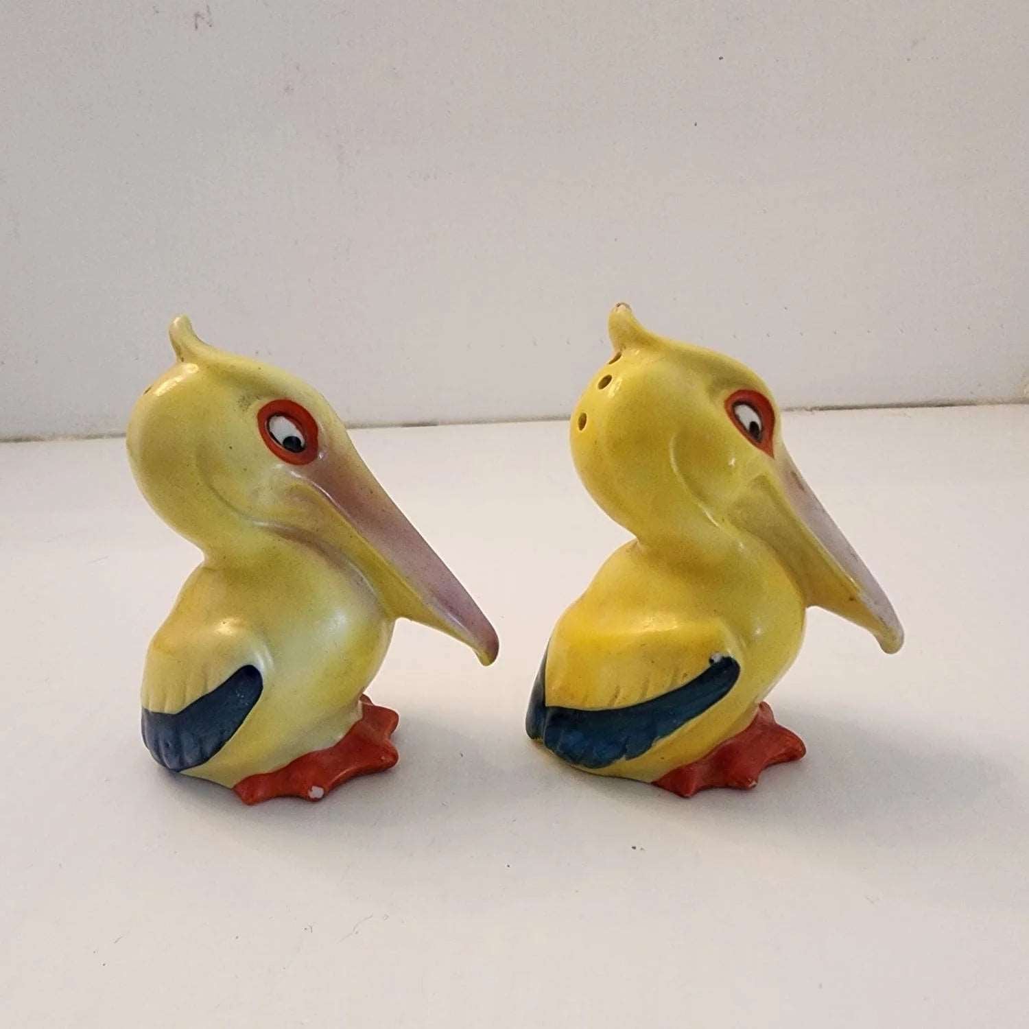 Yellow Pelican Vintage Salt & Pepper Shaker Set - Mulberry Lane Inspirations Collecting Salt & Pepper Shakers